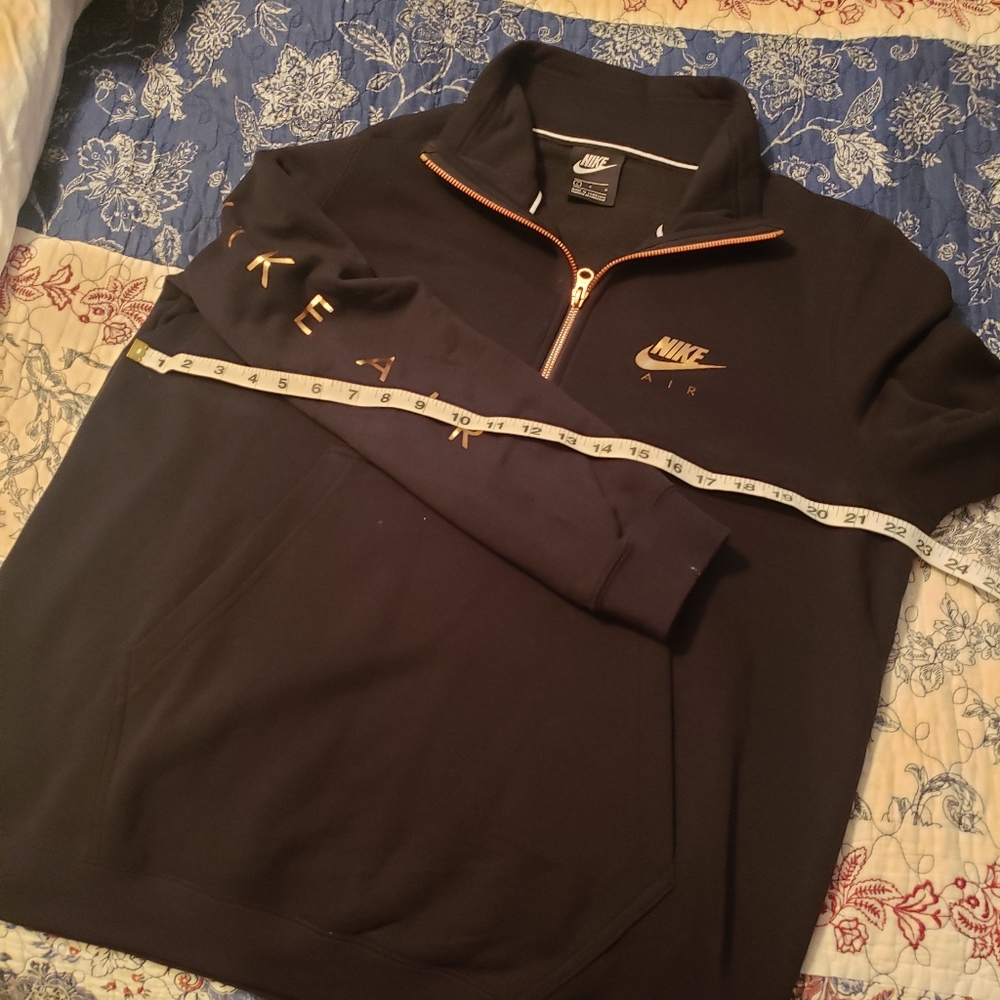 NWOT!! Rose gold Nike 1/4 zip